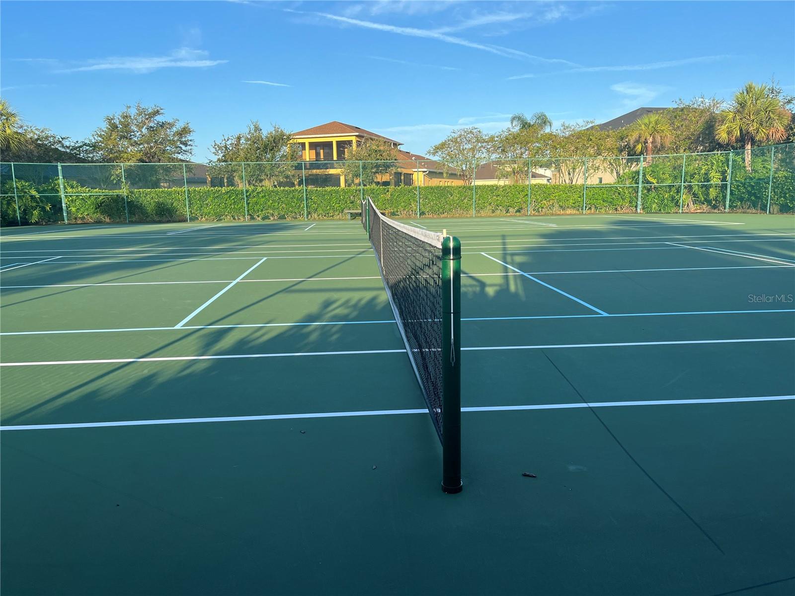 JOHNS LAKE POINTE - Residential