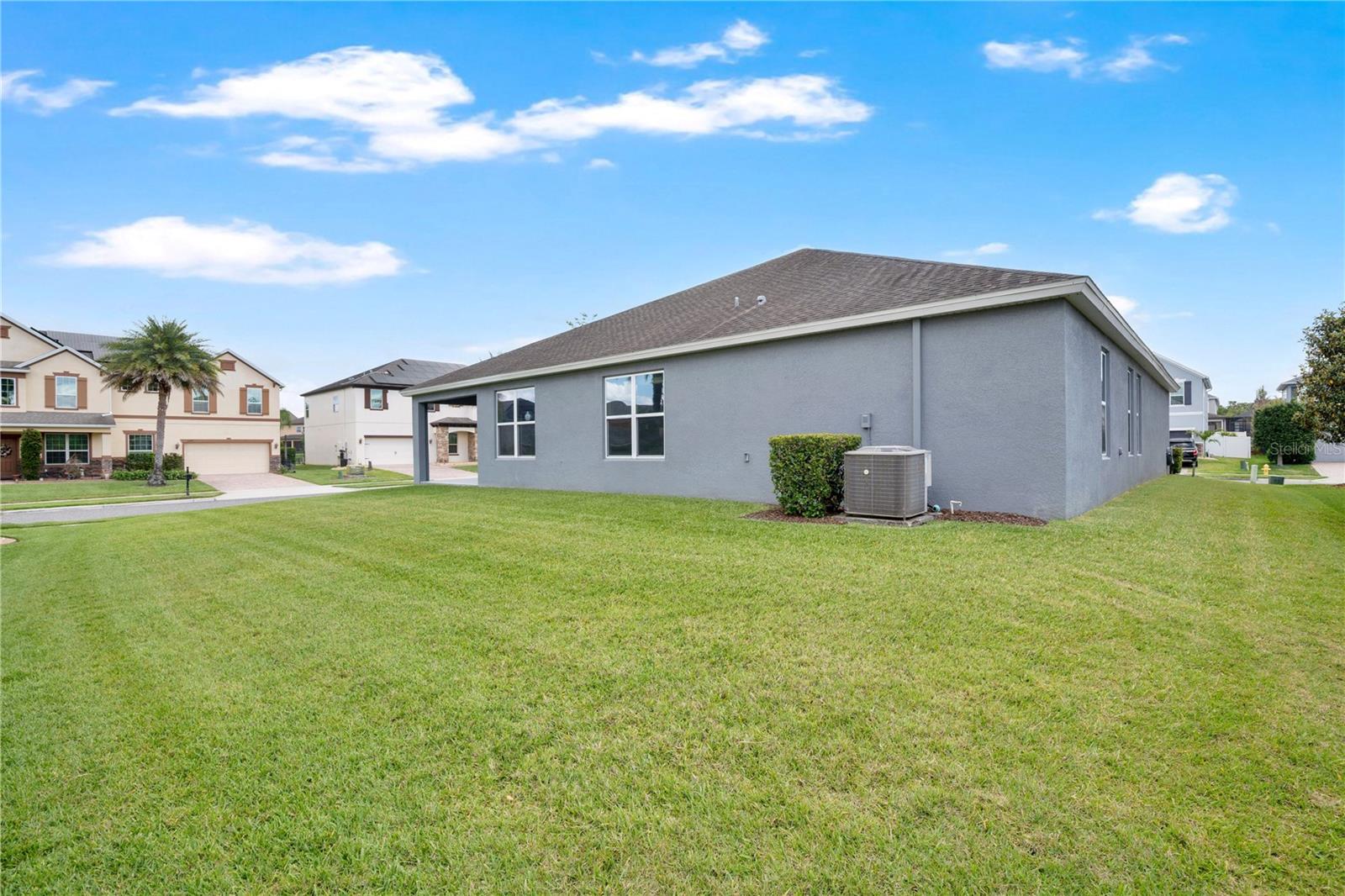 JOHNS LAKE POINTE - Residential