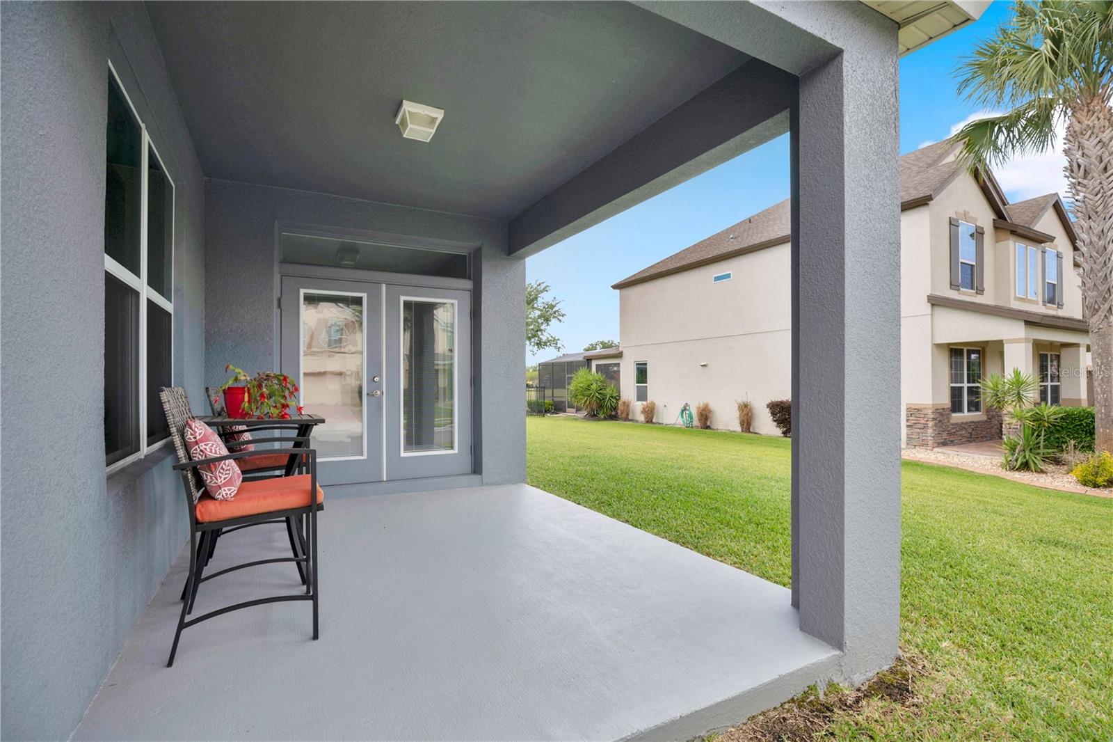 JOHNS LAKE POINTE - Residential