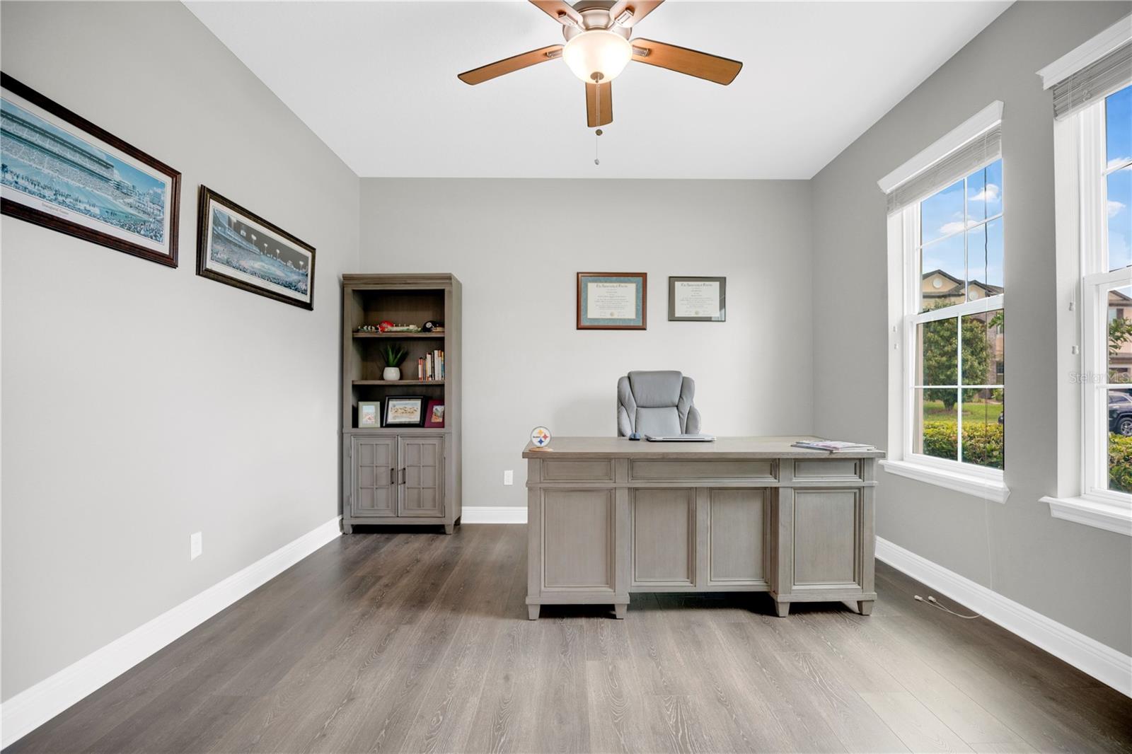 JOHNS LAKE POINTE - Residential