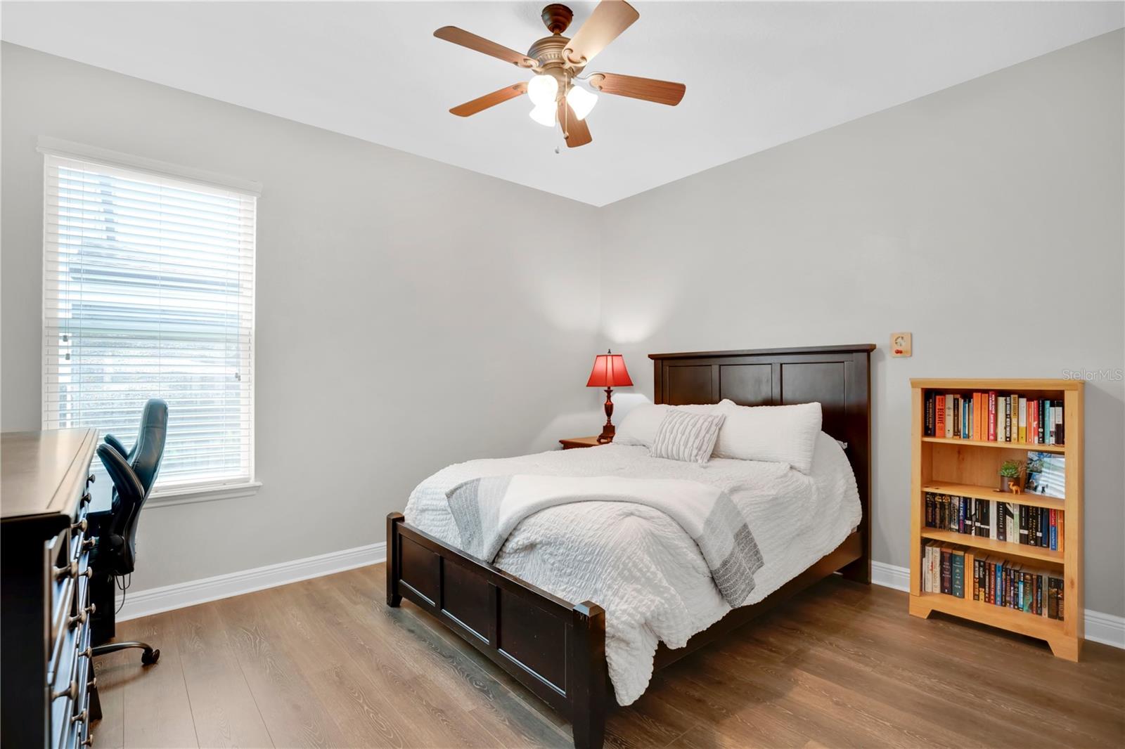 JOHNS LAKE POINTE - Residential