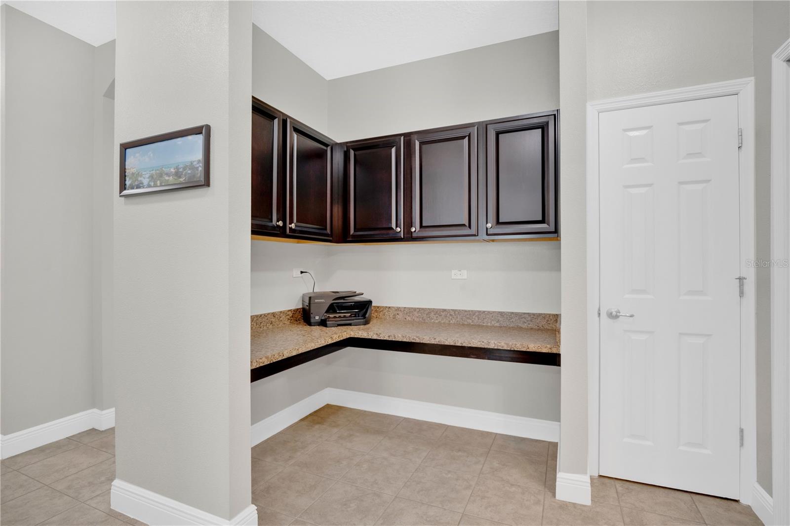 JOHNS LAKE POINTE - Residential