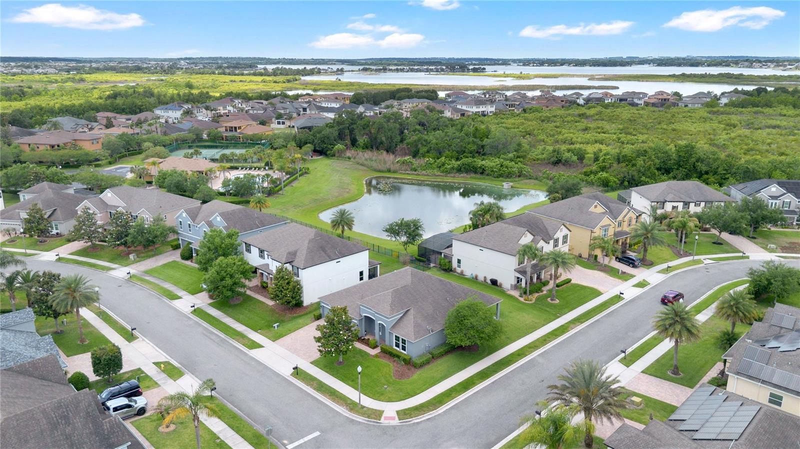 JOHNS LAKE POINTE - Residential