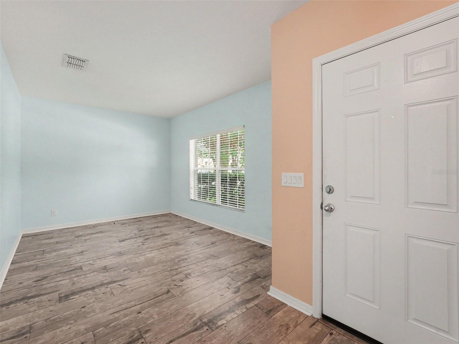 1407 MARSH MEADOW LN