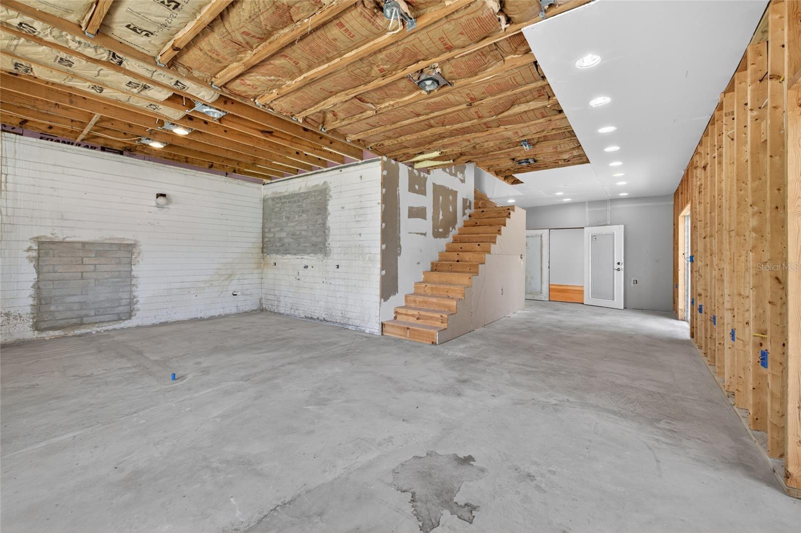 WHANORSHAM UNITS 01 & 02 - Residential