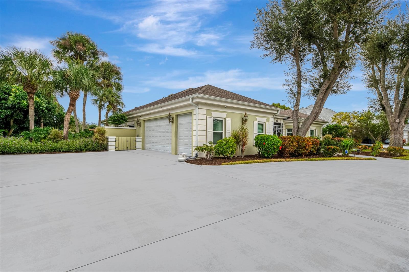 BOCA ROYALE - Residential