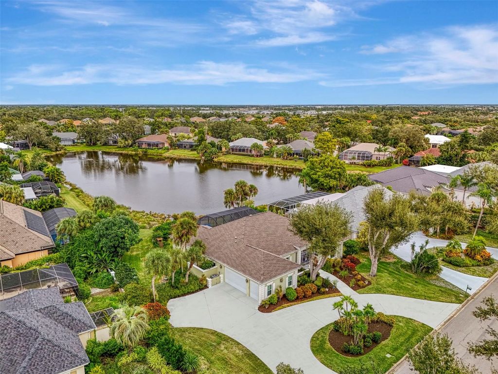 Photo of 26 Golf View Drive, Englewood, FL 34223 (MLS # N6141336)