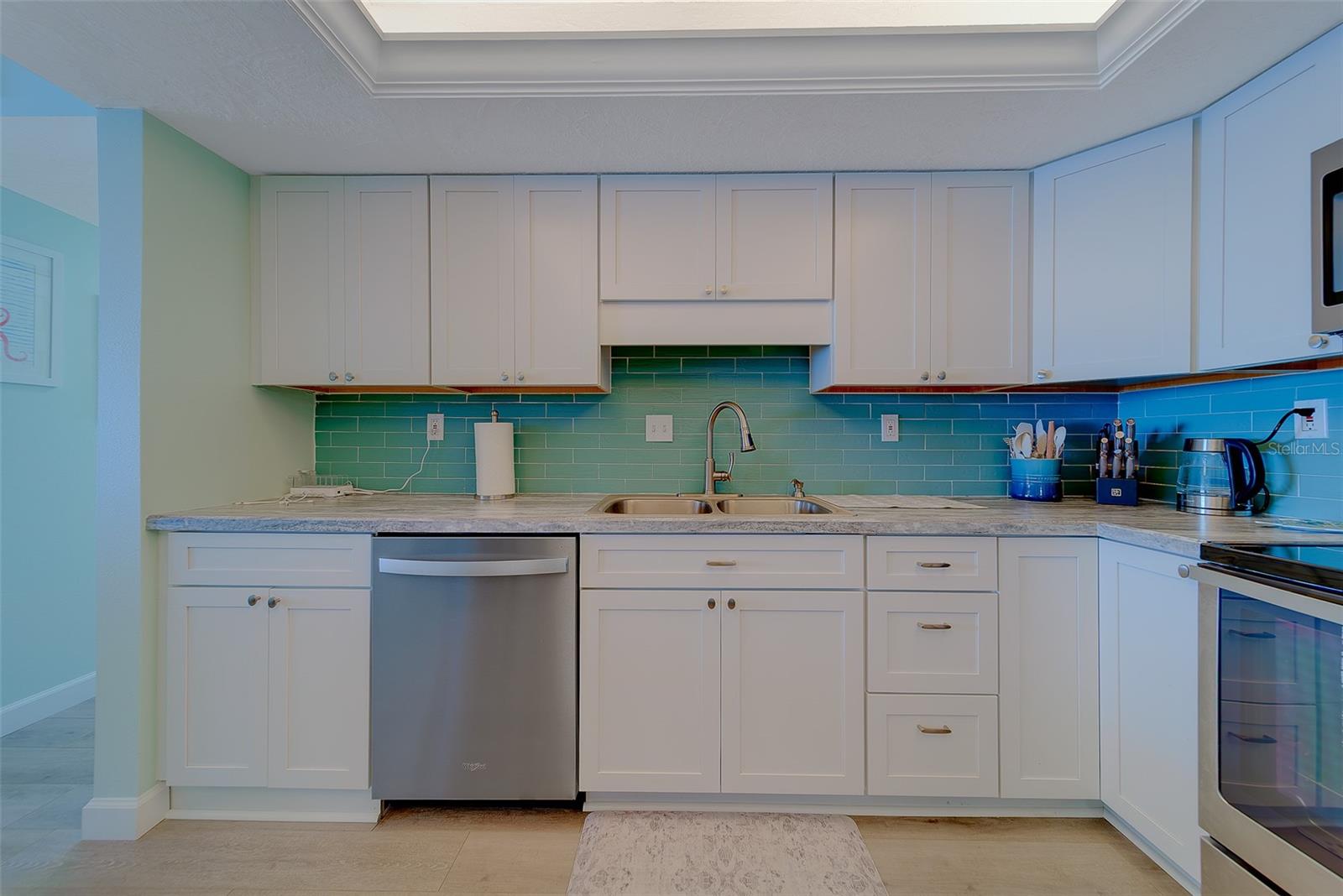 REDINGTON TOWERS BLDG 2 CONDO - Residential Lease