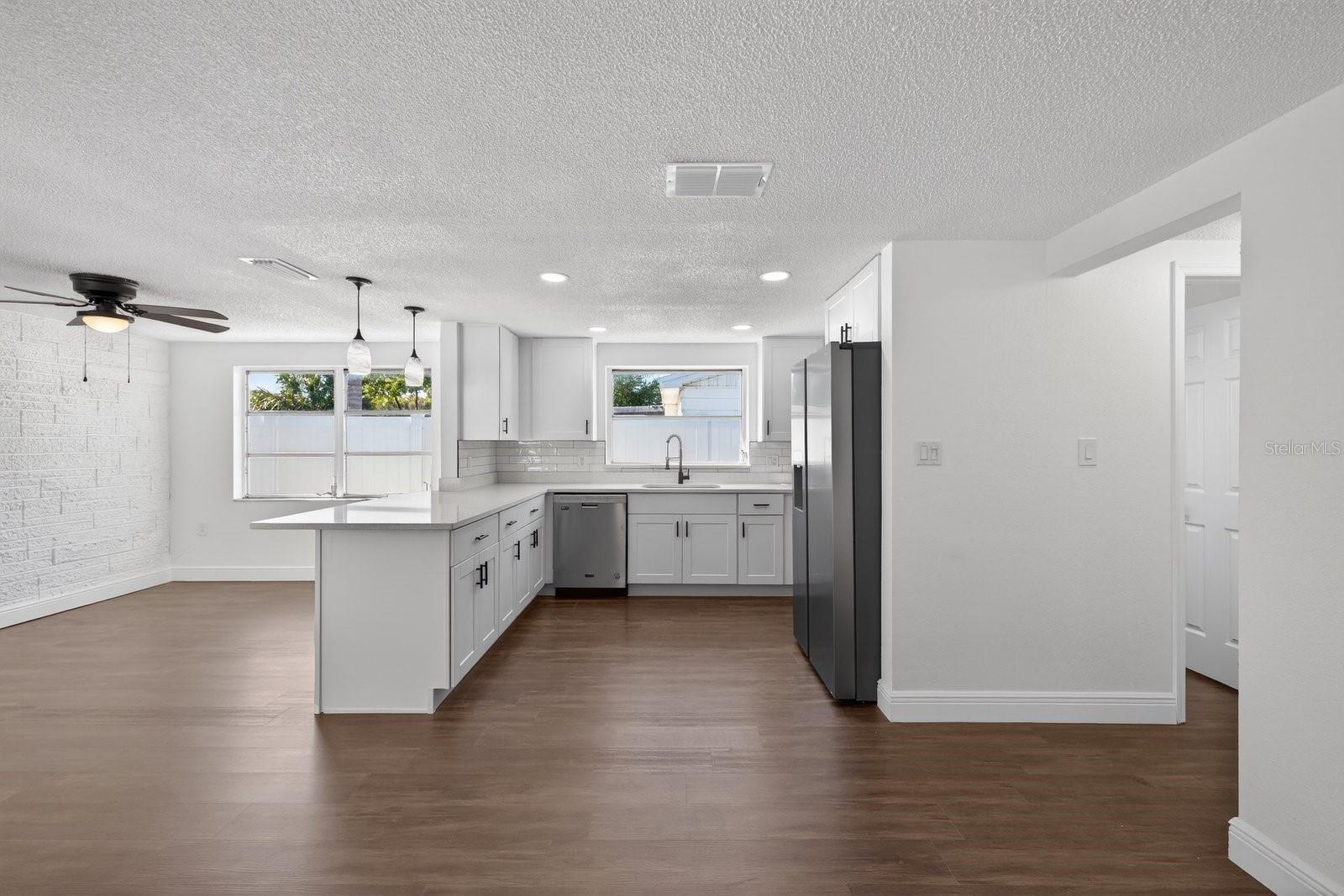 REGENCY PARK - Residential