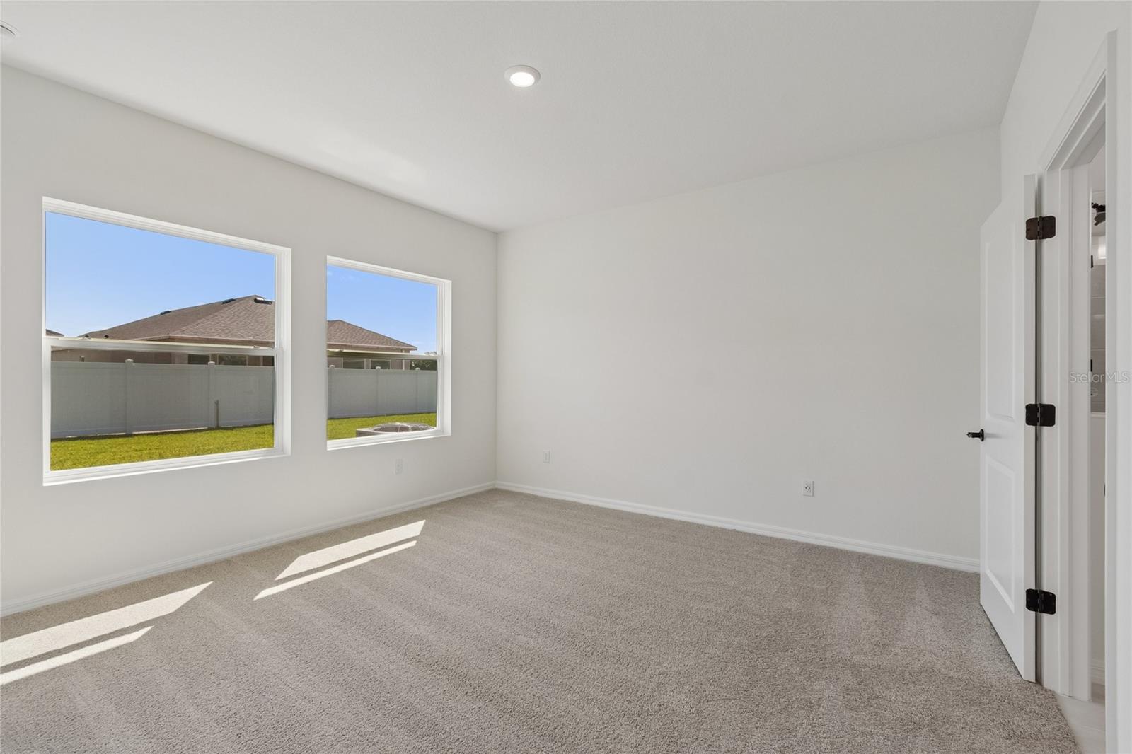 EASTLYN - Residential
