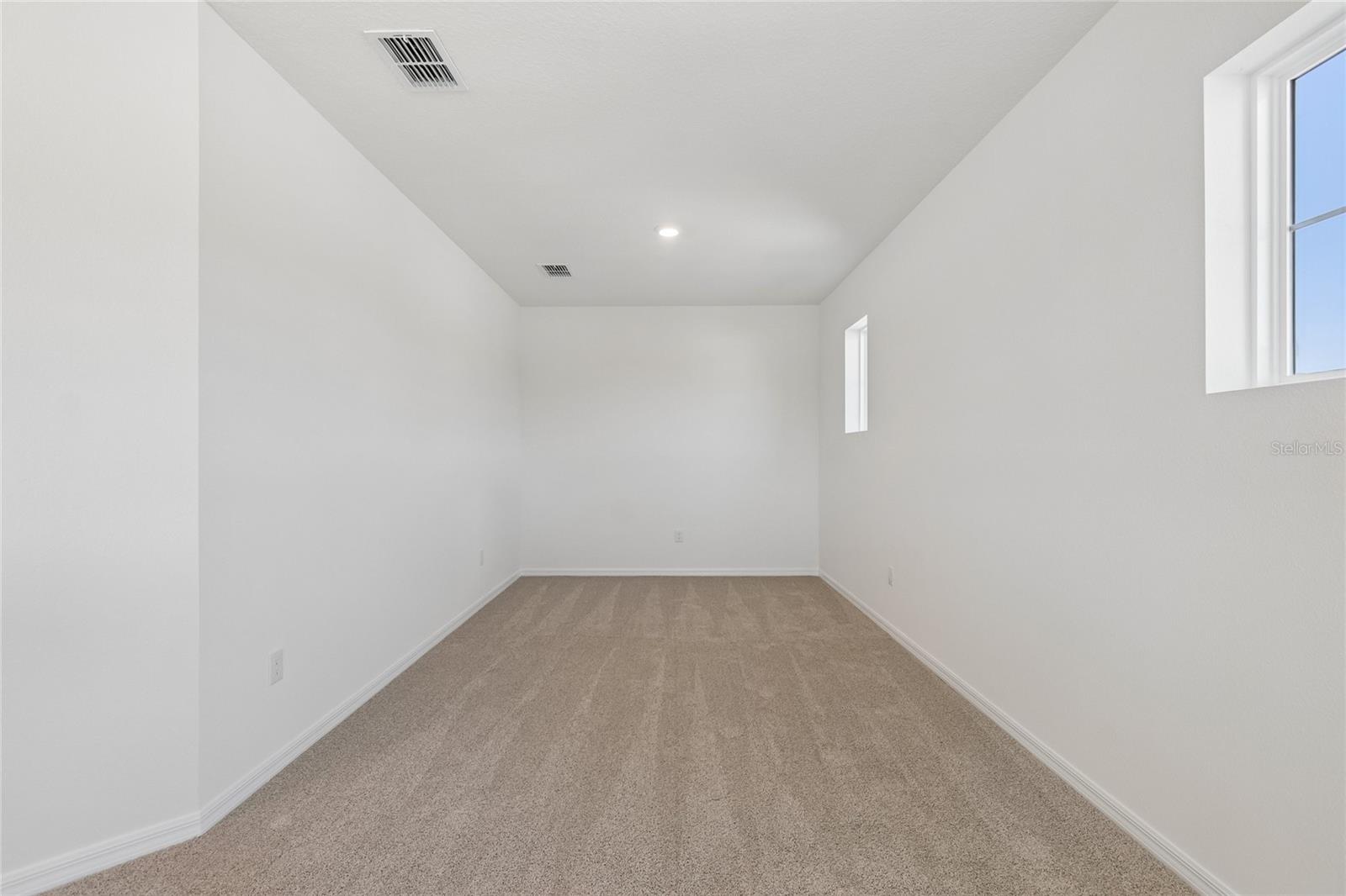 EASTLYN - Residential