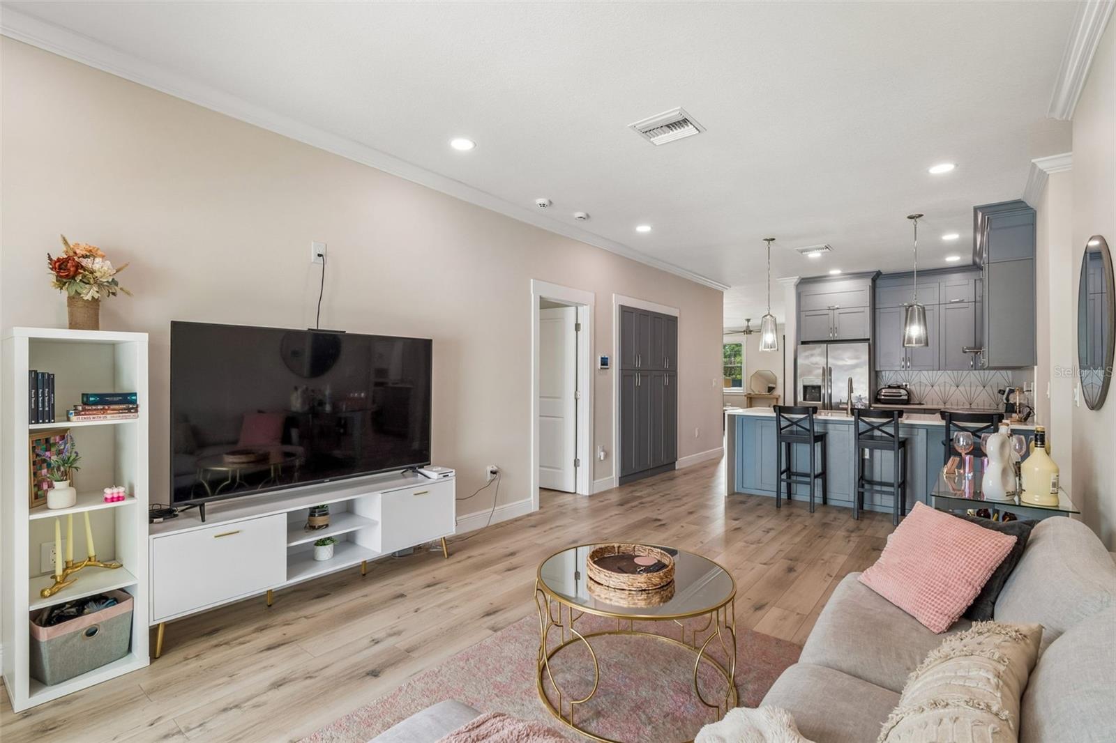 LORRAINE ESTATES - Residential