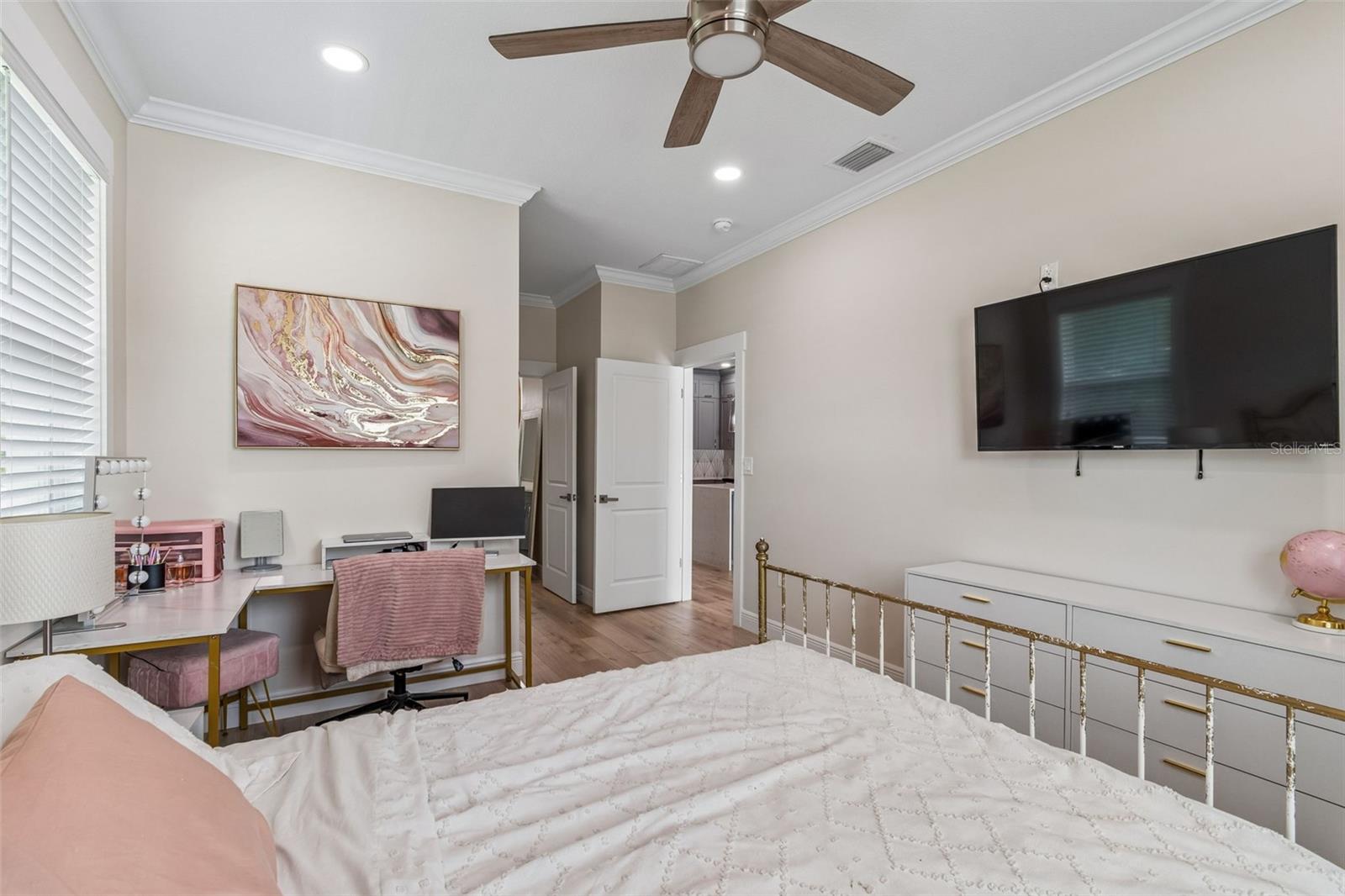 LORRAINE ESTATES - Residential