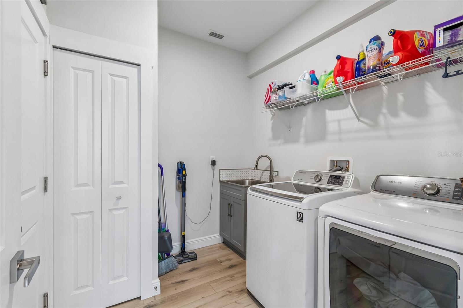 LORRAINE ESTATES - Residential