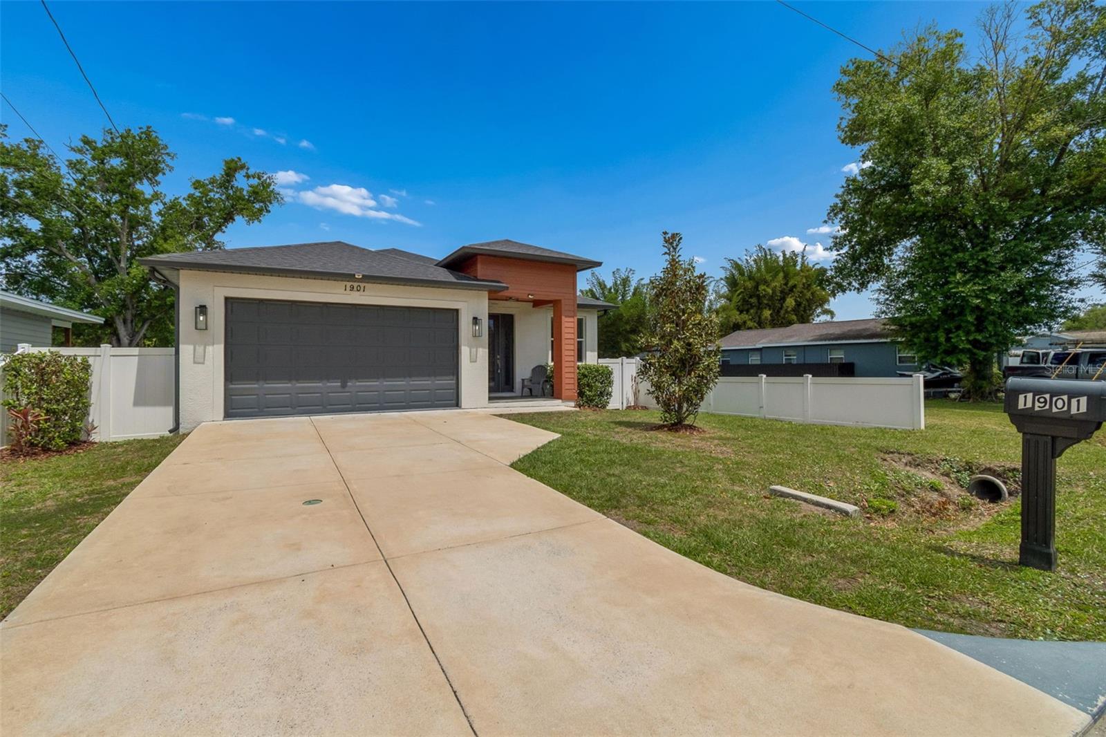 LORRAINE ESTATES - Residential