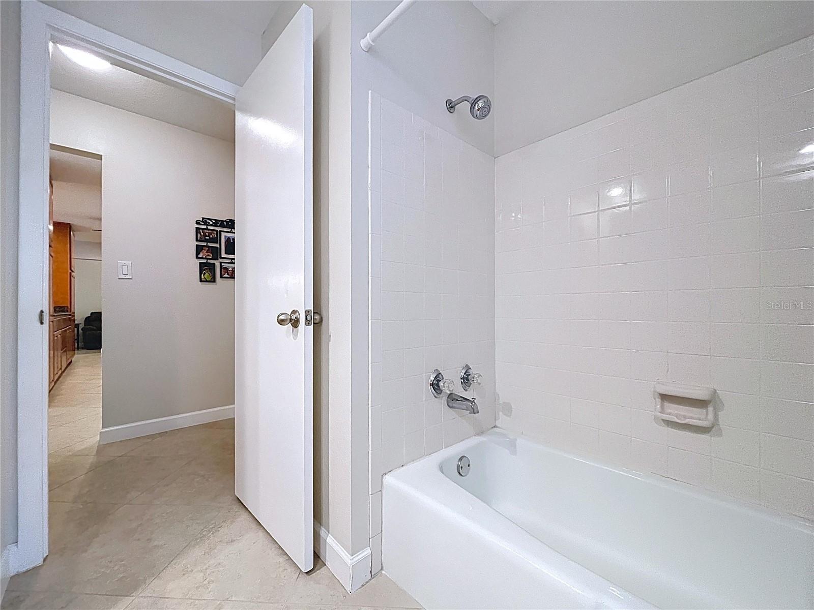 RIDGEWOOD ESTS 18TH ADD - Residential