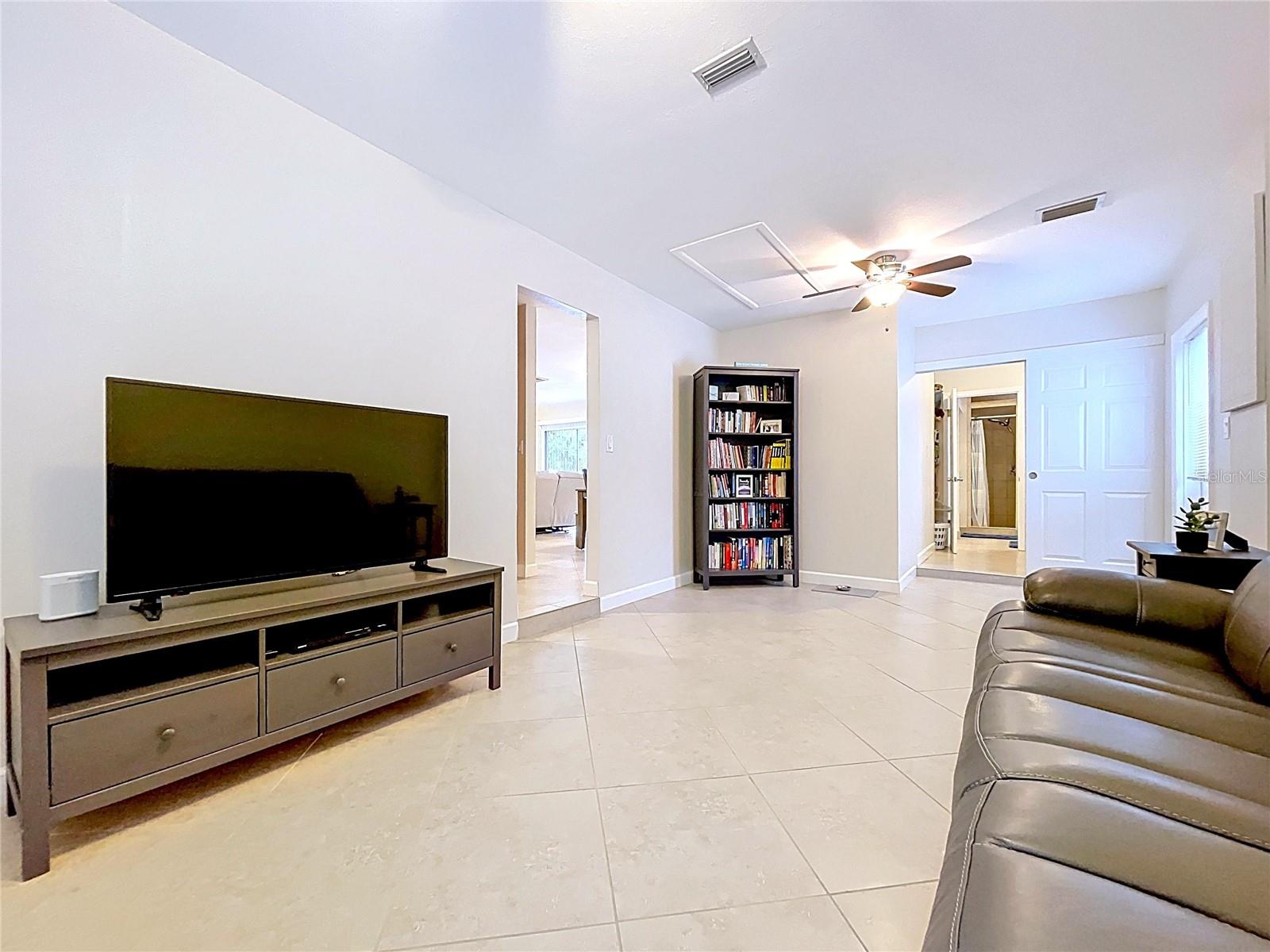 RIDGEWOOD ESTS 18TH ADD - Residential
