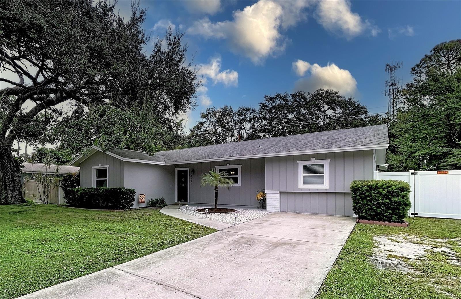 3421 KINGSWOOD DRIVE