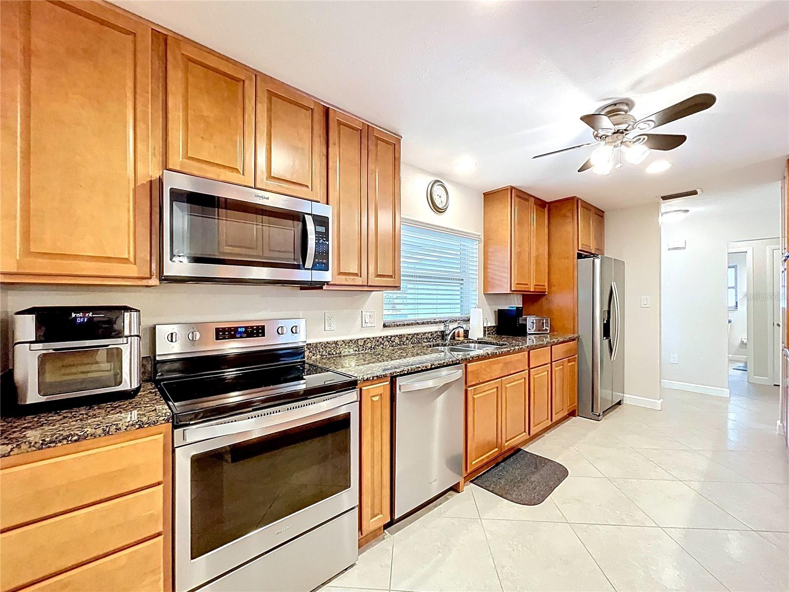 RIDGEWOOD ESTS 18TH ADD - Residential