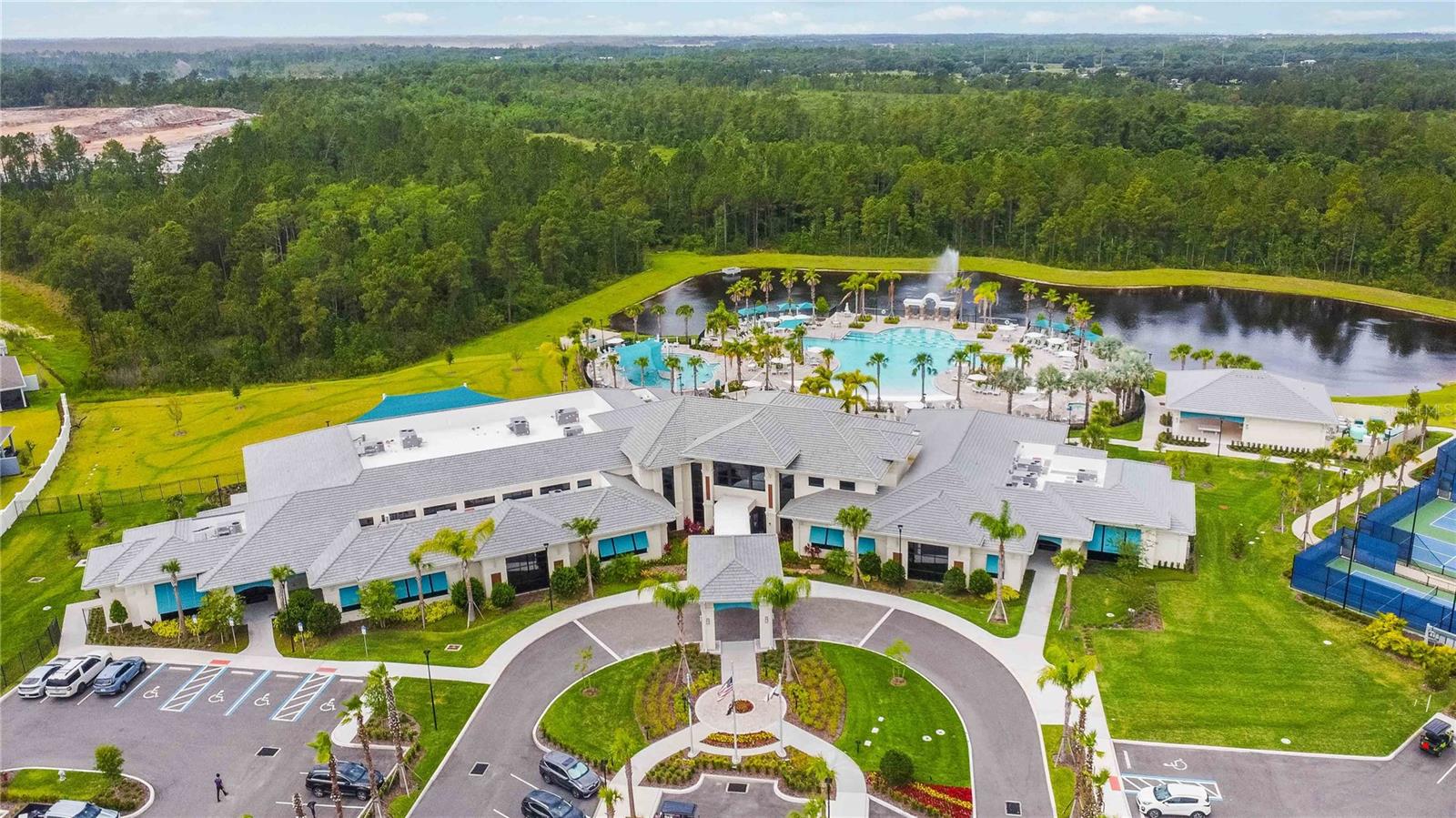 DEL WEBB SUNBRIDGE - Residential