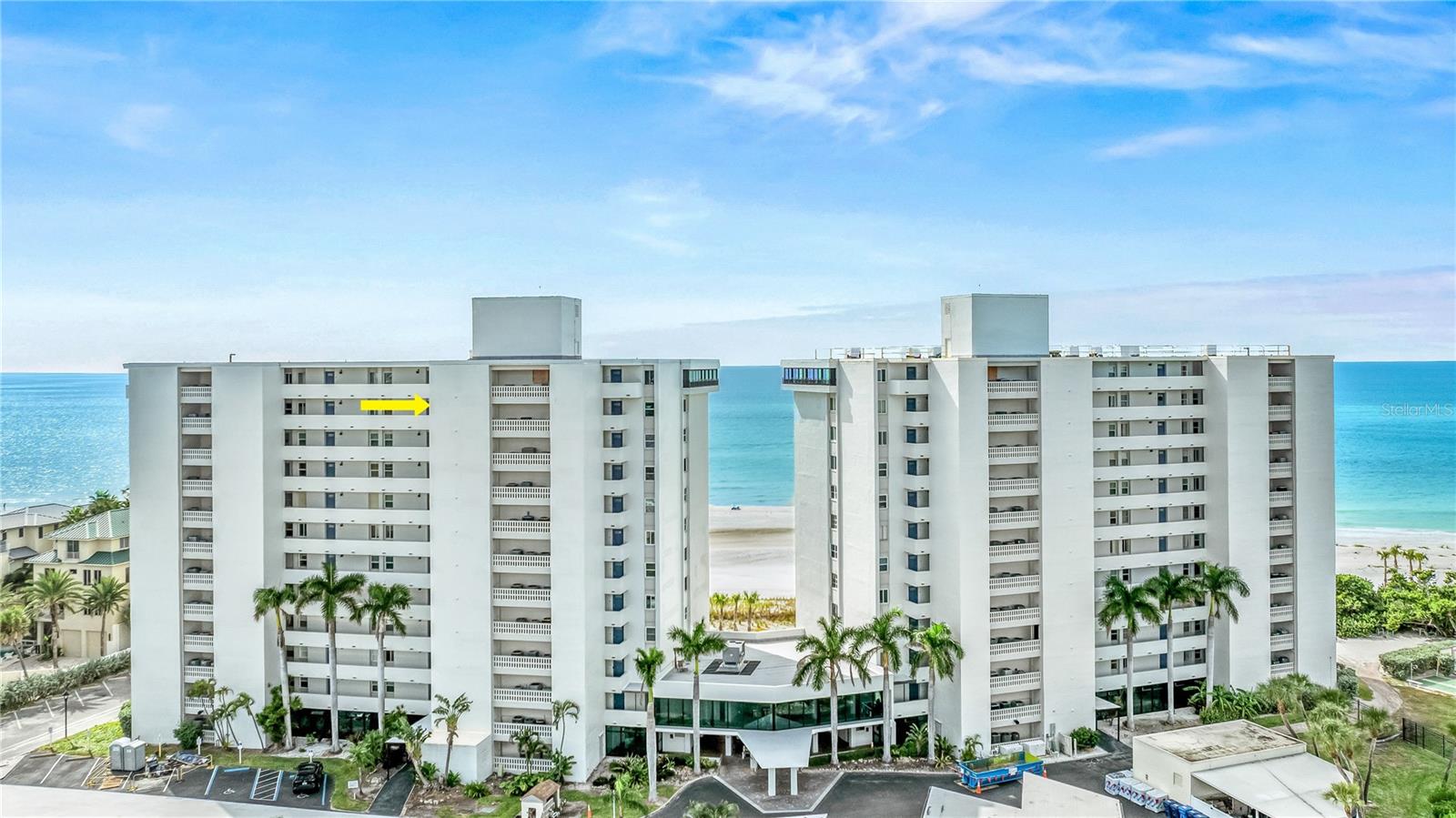 20 WHISPERING SANDS DRIVE 1102