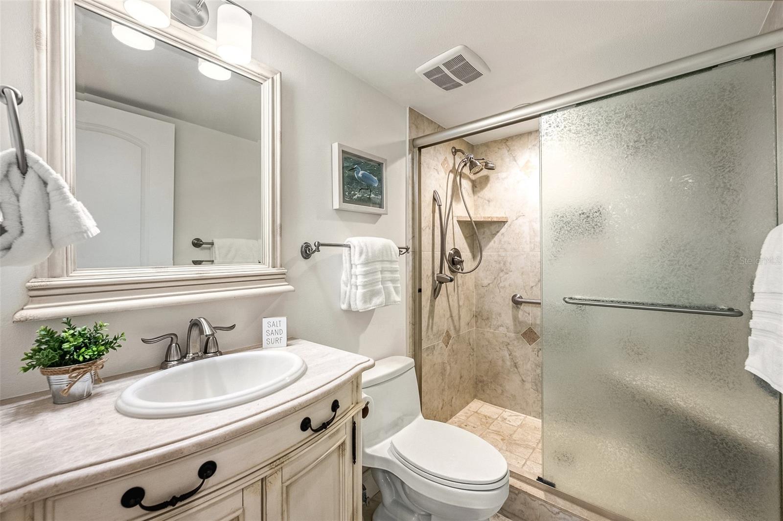 WHISPERING SANDS SEC 6 - Residential