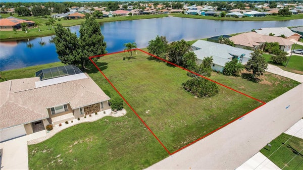 2313 SOFIA LN, PUNTA GORDA, FL 33983 - Image 760e954503fcd38bae6bcff33c0d0dab/2284543270