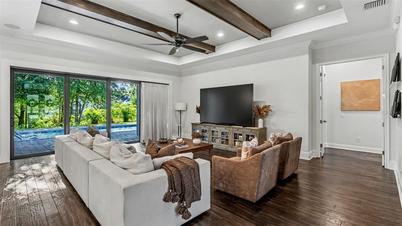 2476 DELPHI CIRCLE