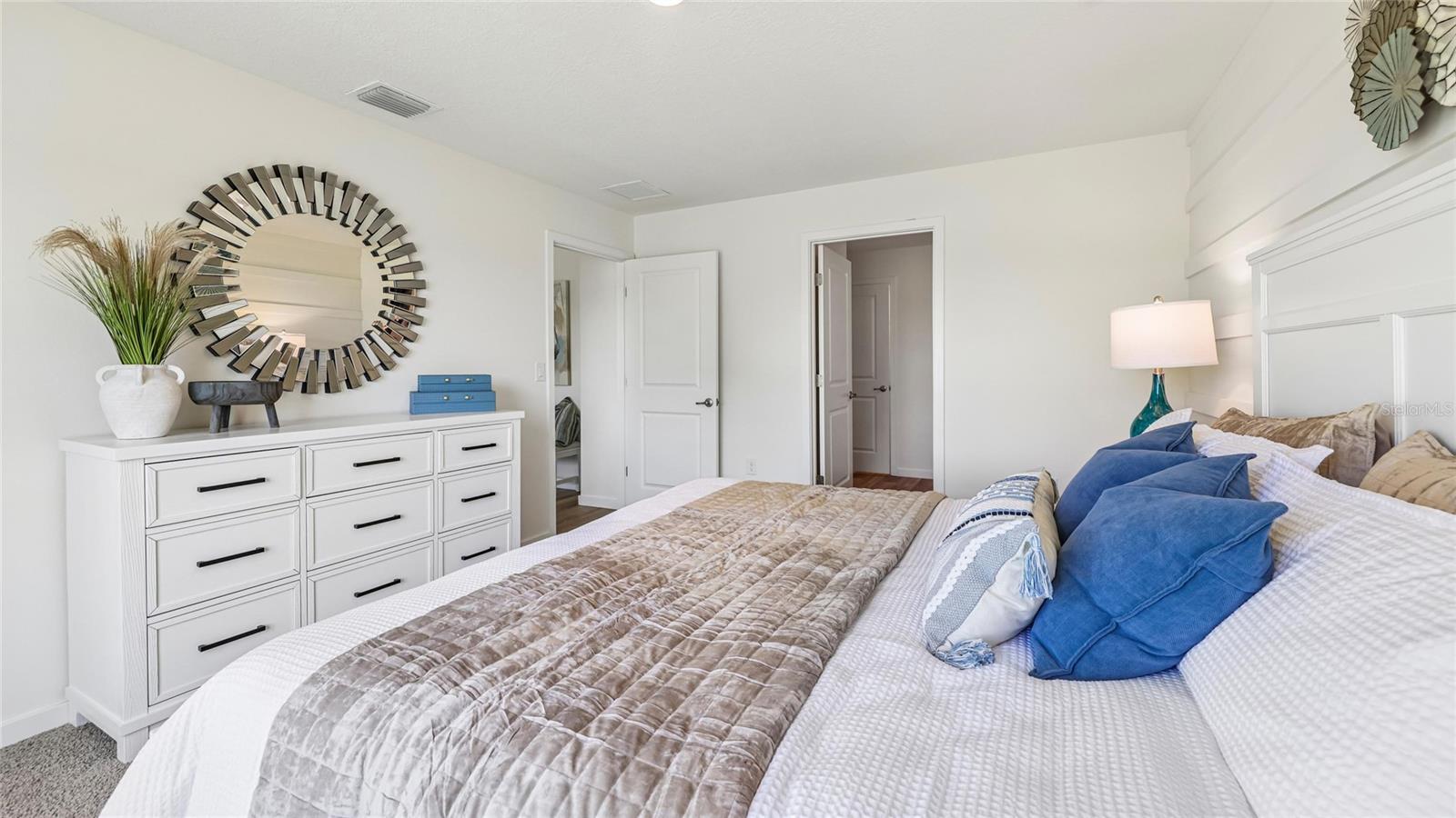 MARION OAKS - Residential