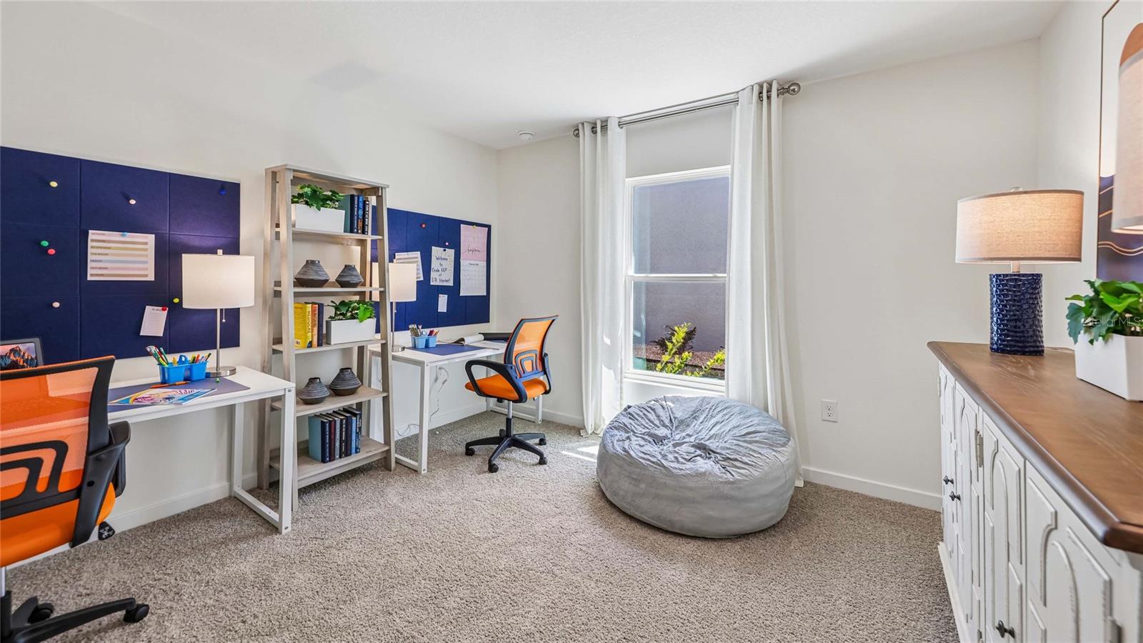 MARION OAKS - Residential