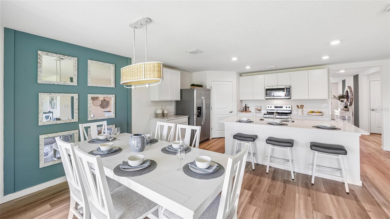 MARION OAKS - Residential