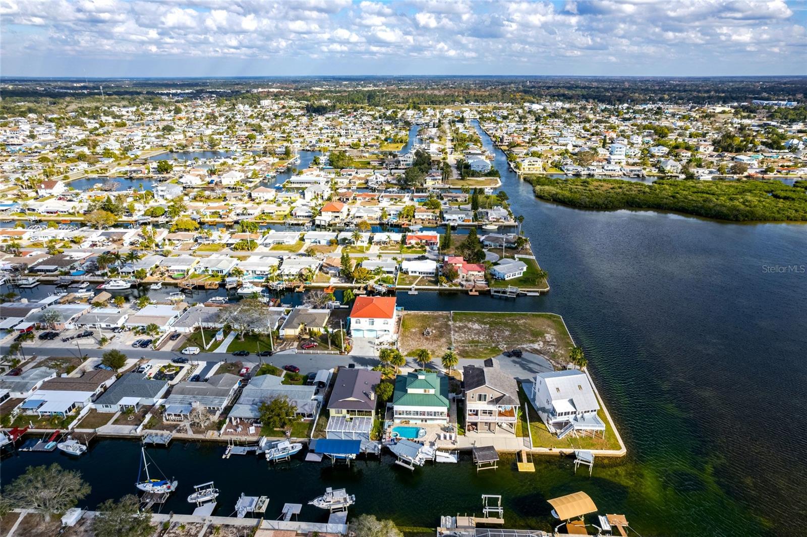 JENNITA POINT - Land