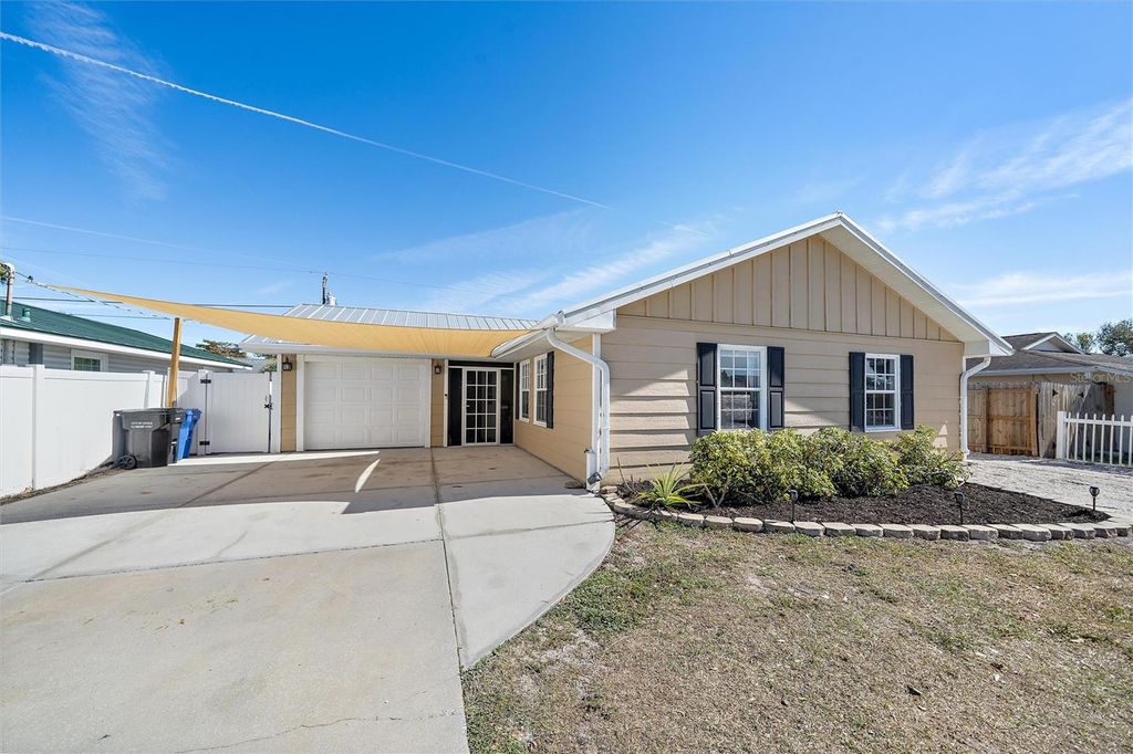 Photo of 1056 Hope Street, Venice, FL 34285 (MLS # N6142675)