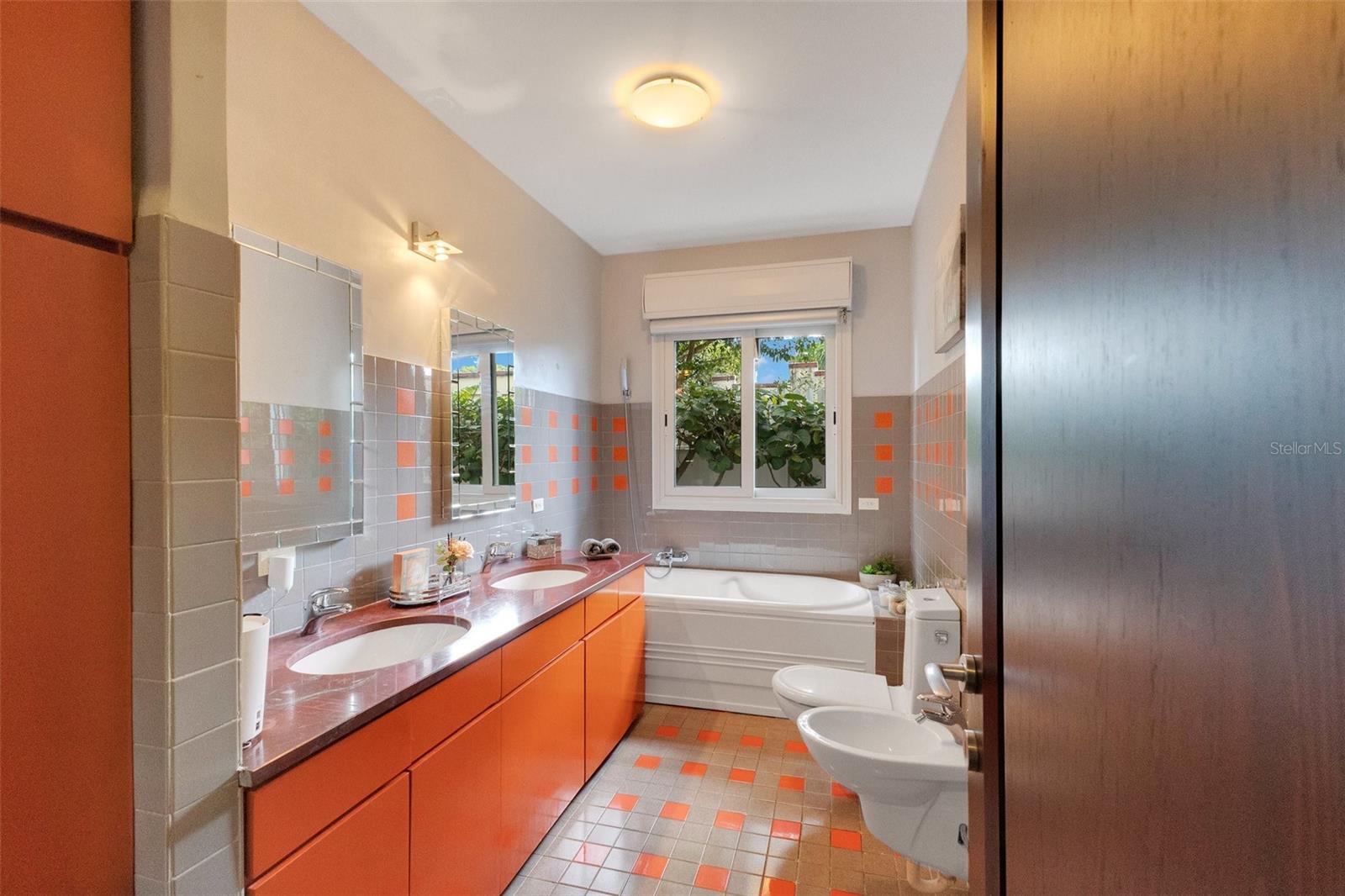 OCEAN PARK - Residential