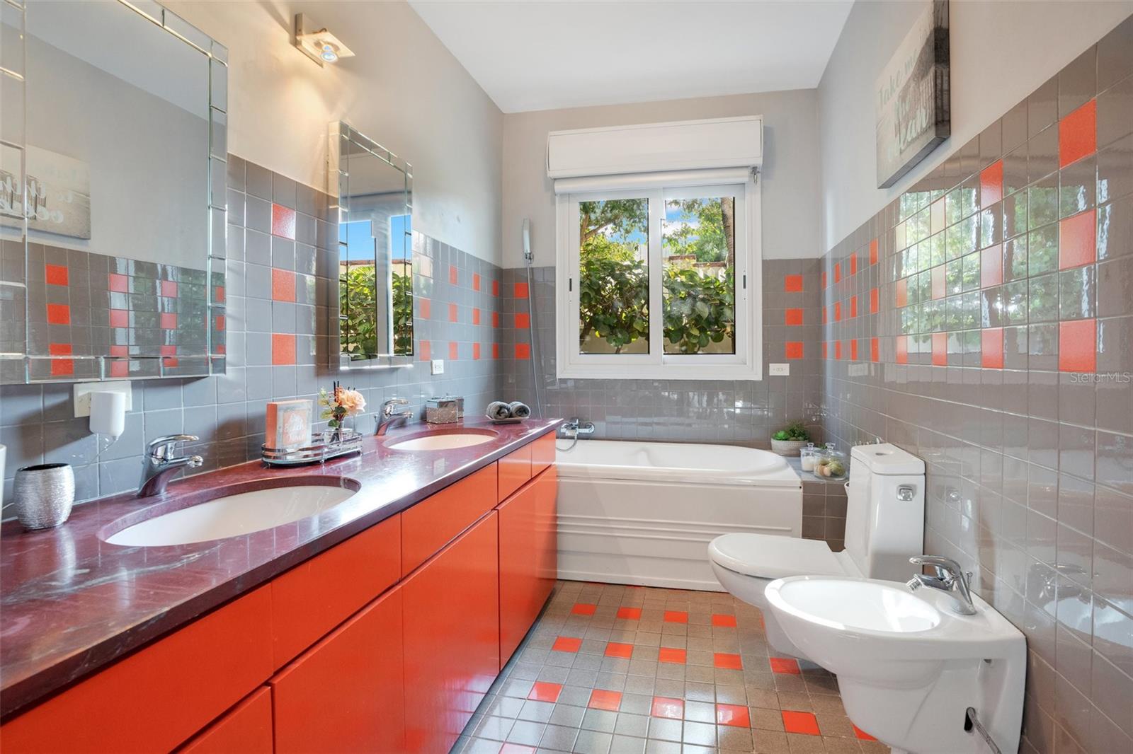 OCEAN PARK - Residential