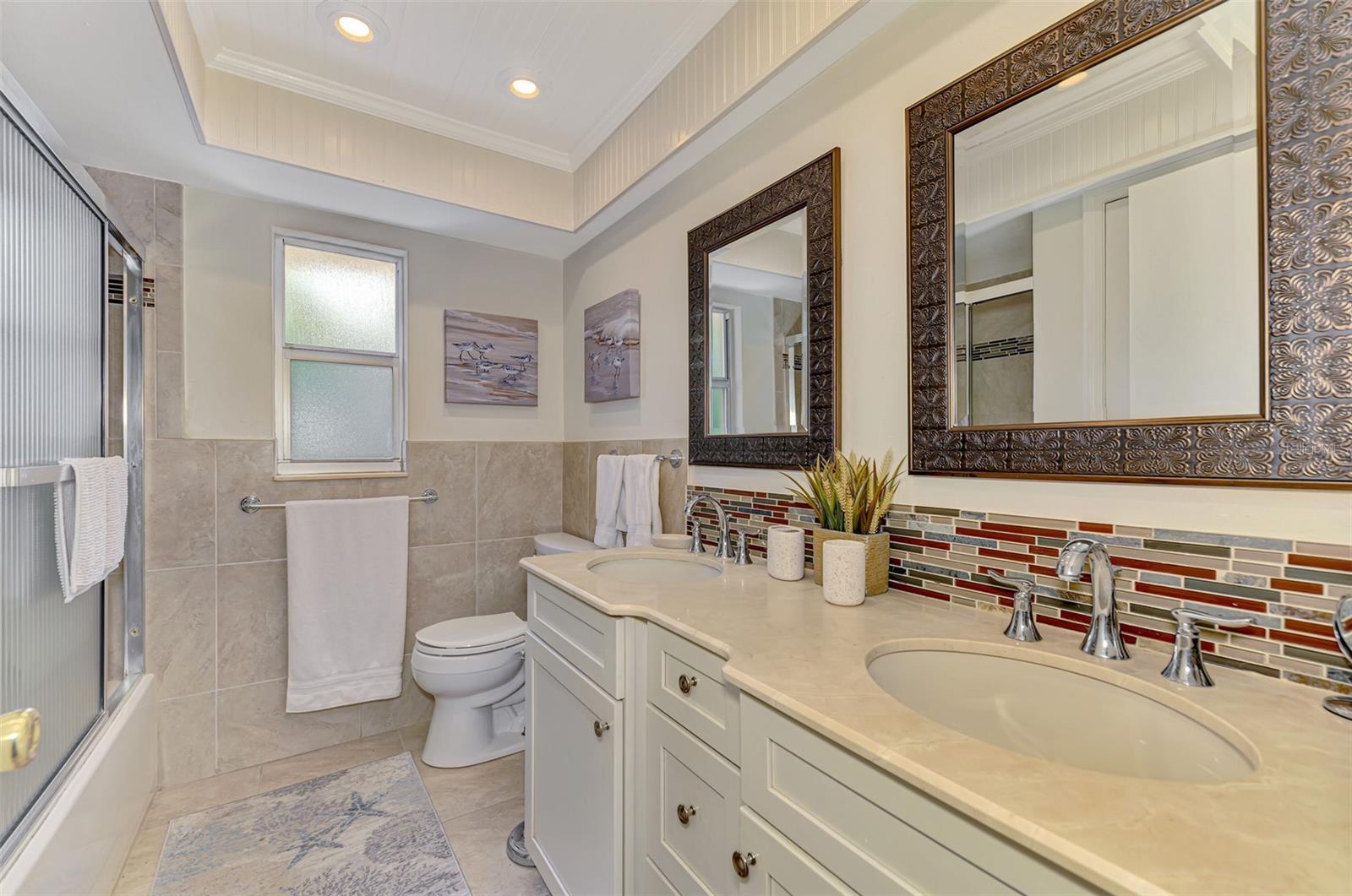 SIESTA BEACH - Residential Lease