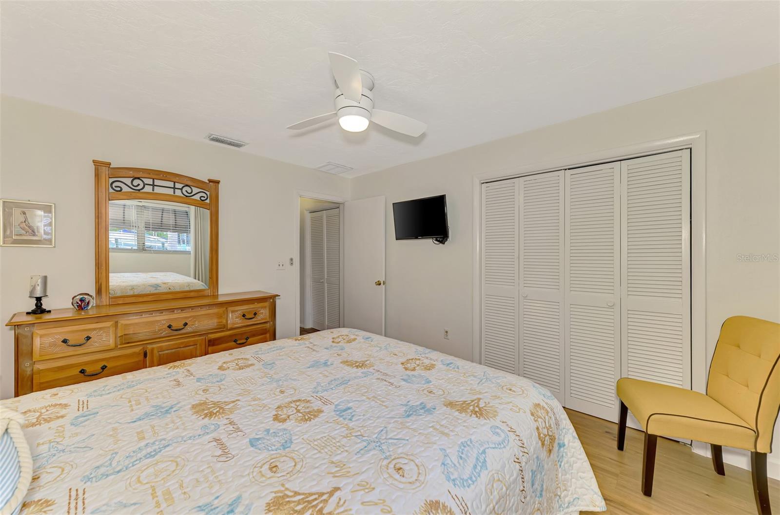 SIESTA BEACH - Residential Lease