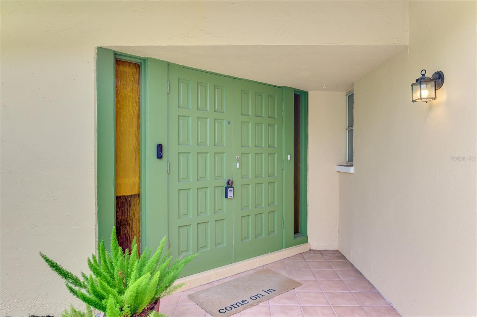 SIESTA BEACH - Residential Lease