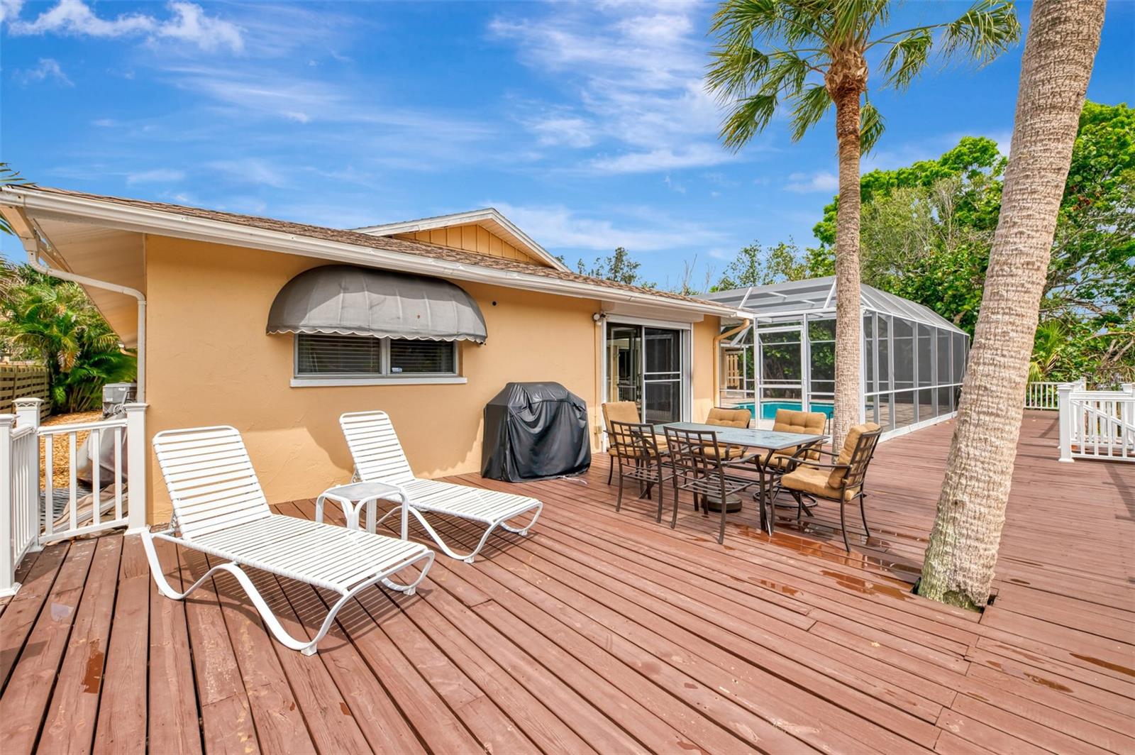 SIESTA BEACH - Residential Lease