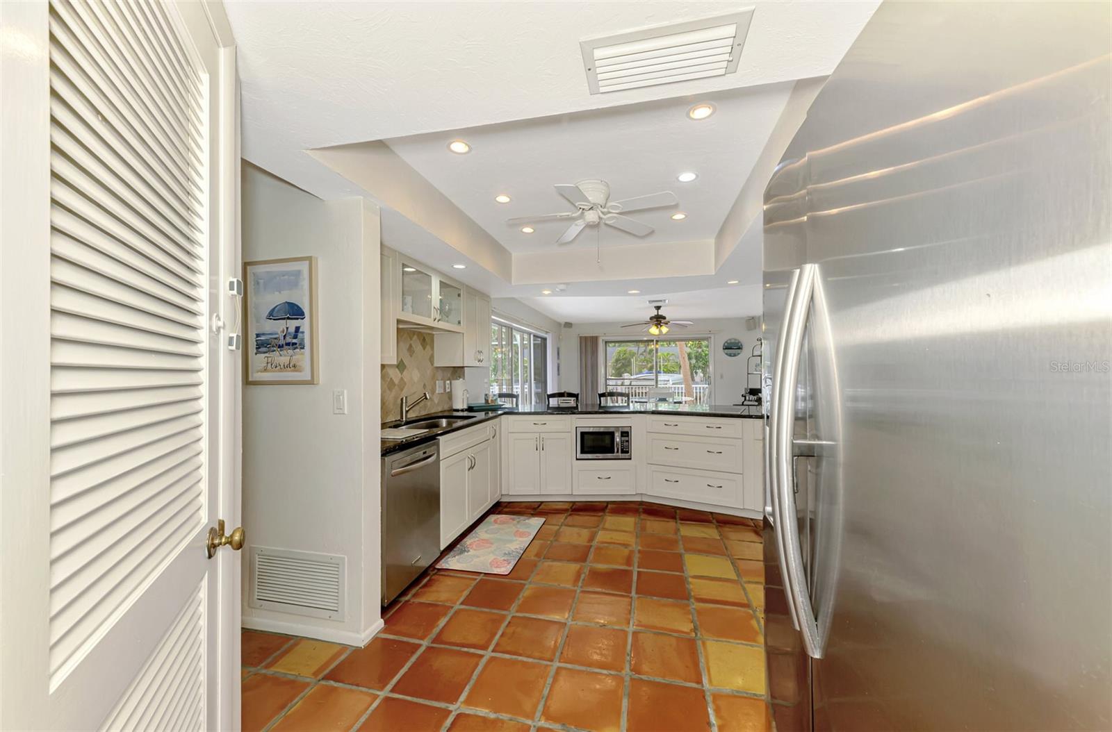 SIESTA BEACH - Residential Lease