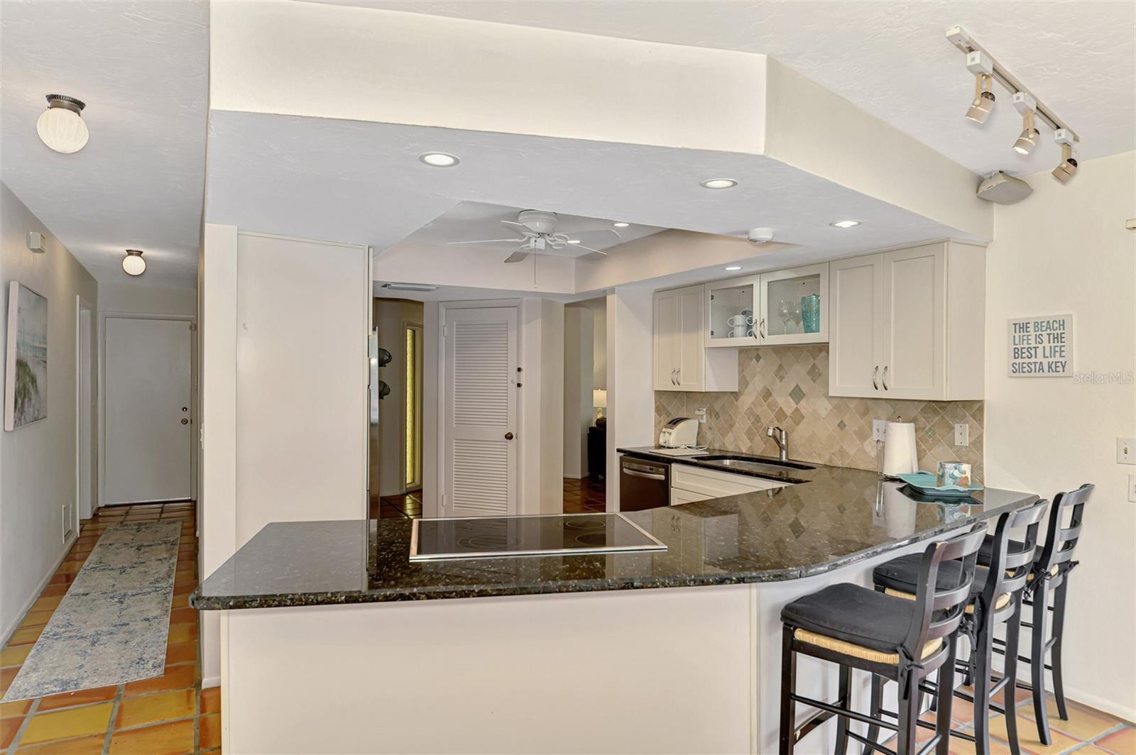 SIESTA BEACH - Residential Lease