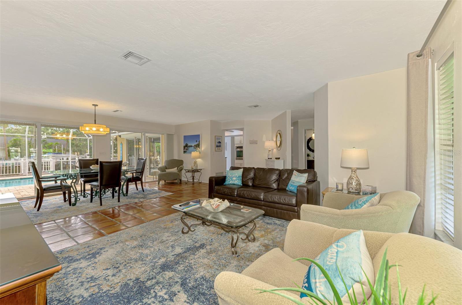 SIESTA BEACH - Residential Lease