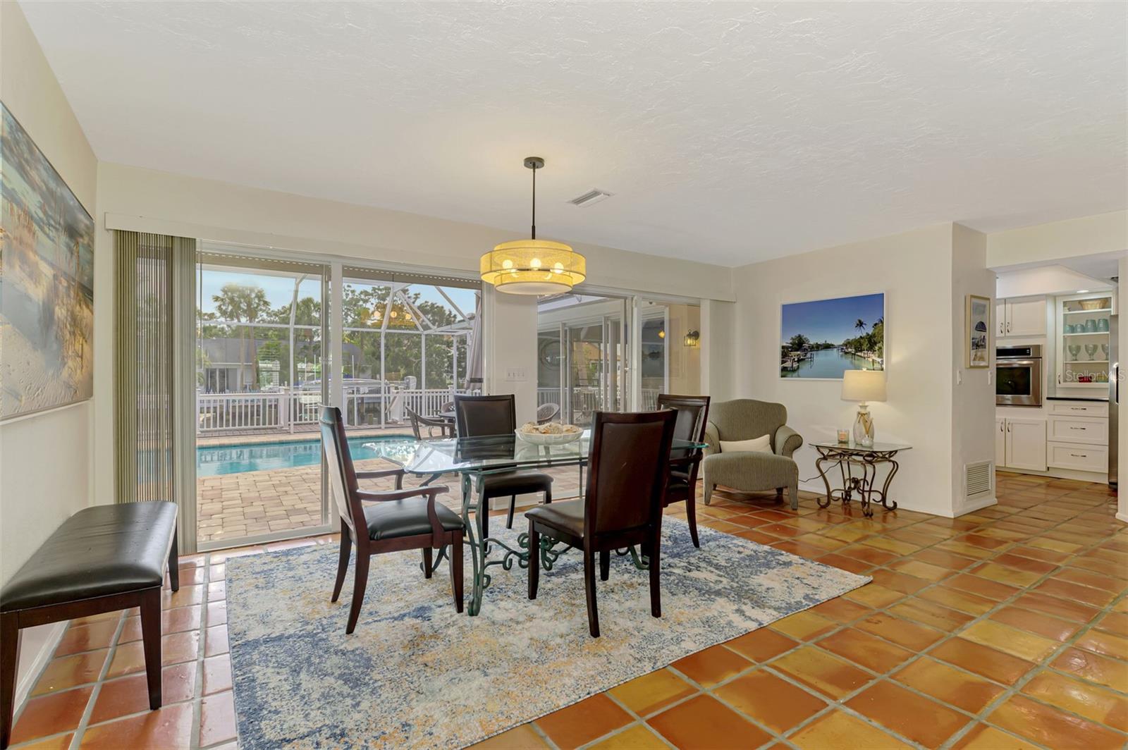 SIESTA BEACH - Residential Lease