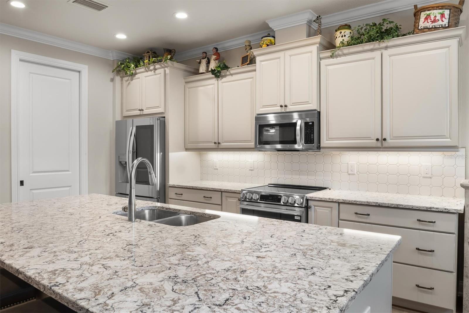 LAKE JAMES PH 3 - Residential