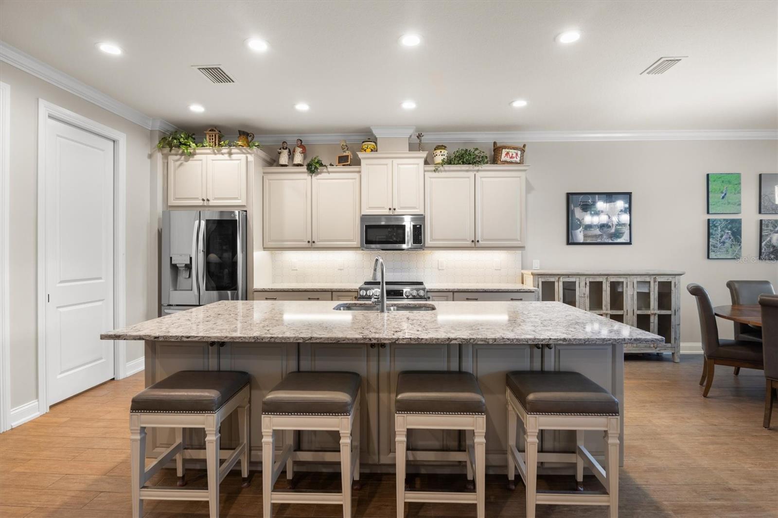 LAKE JAMES PH 3 - Residential