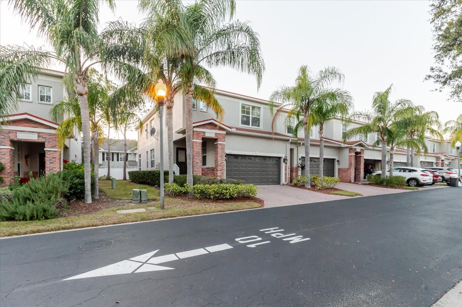 BECKETT WAY TWNHMS - Residential