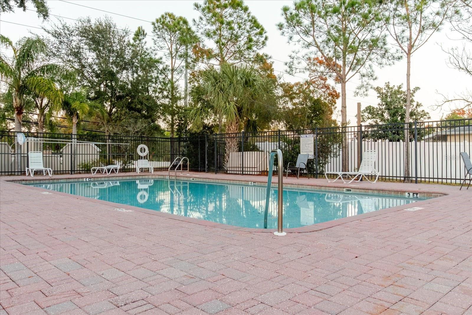 BECKETT WAY TWNHMS - Residential