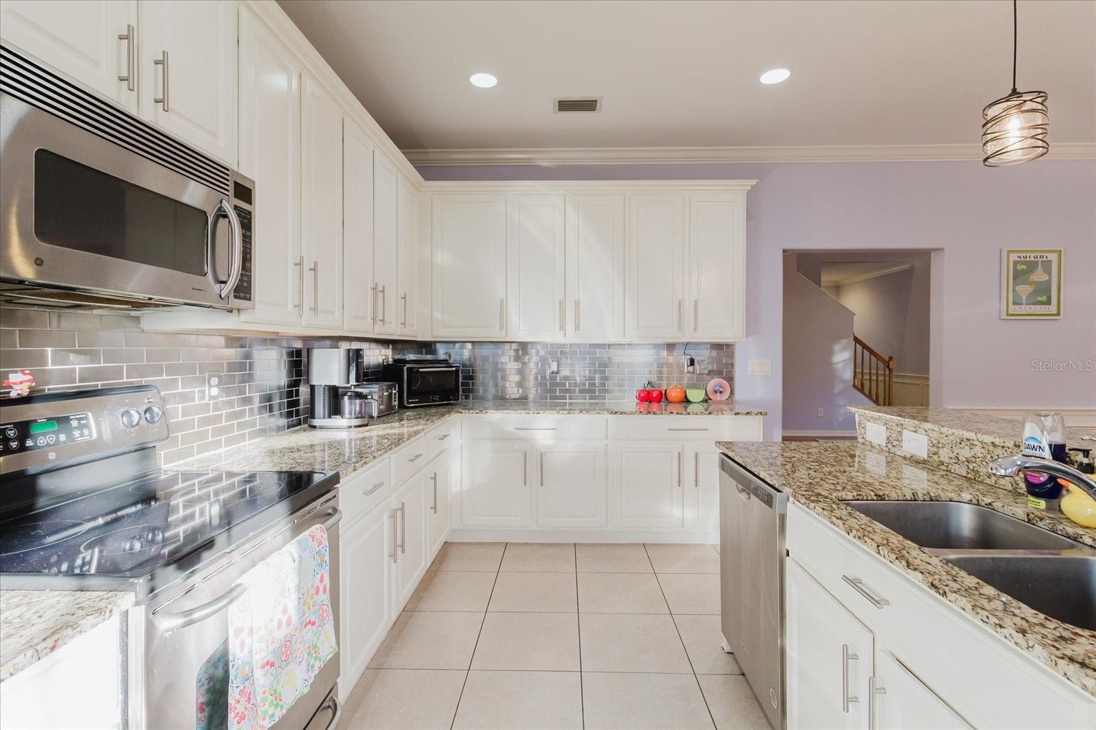 BECKETT WAY TWNHMS - Residential