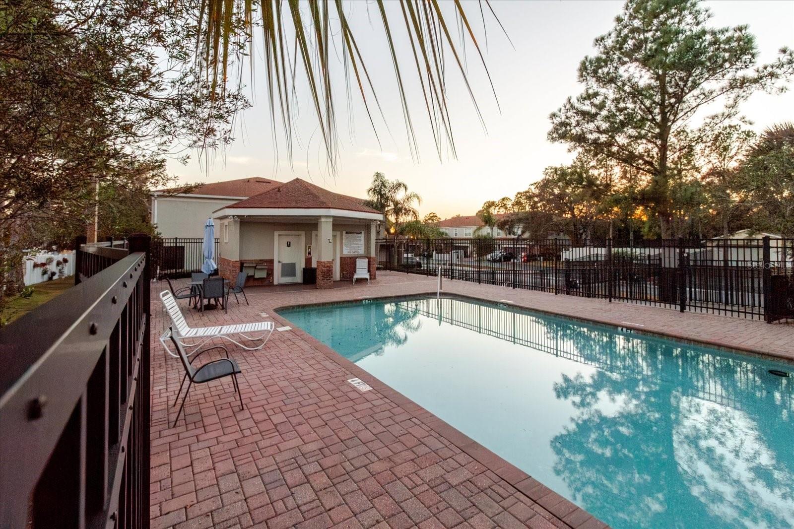 BECKETT WAY TWNHMS - Residential