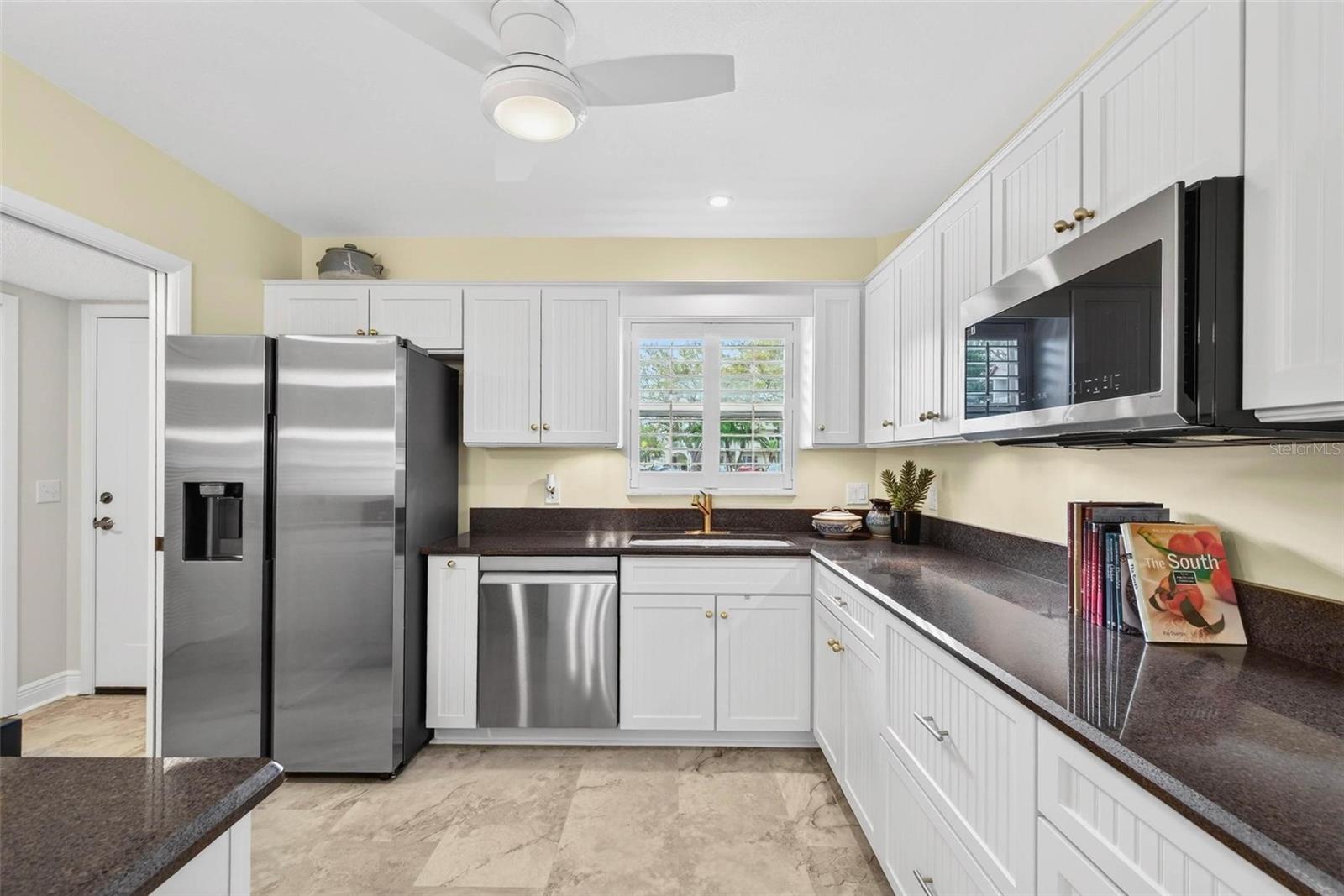 ON TOP OF THE WORLD - Residential